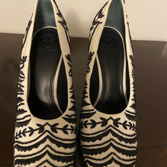 Tory Burch shoes - Picture 3 of 6